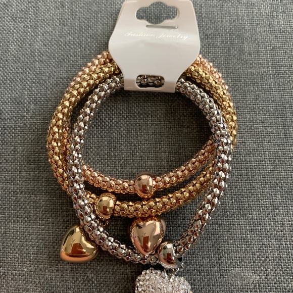 Bracelets - Picture 4 of 5